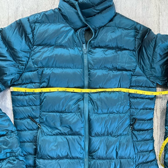 All in Motion Women's Metallic Blue Packable Puffer Jacket - Picture 8 of 13